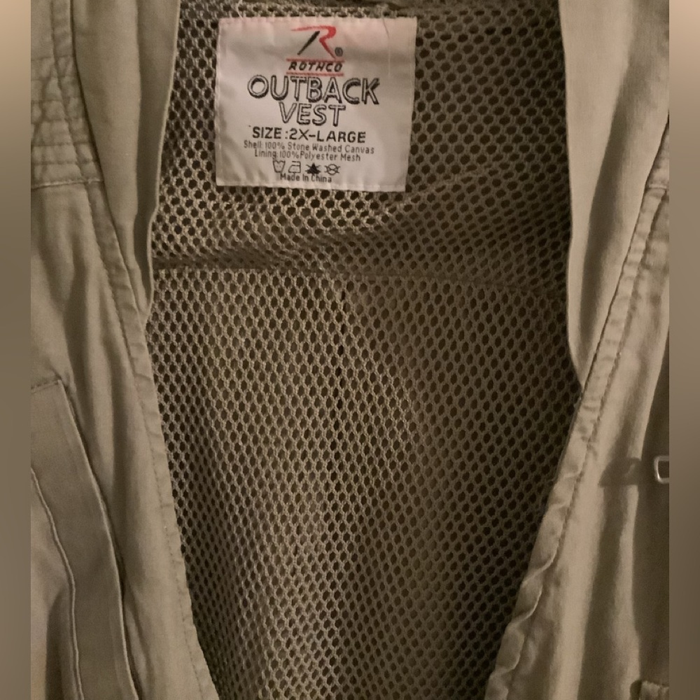 OUTDOORSMAN! ROTHCO OUTBACK VEST. MULTIPLE POCKETS, STONEWASH CANVAS.